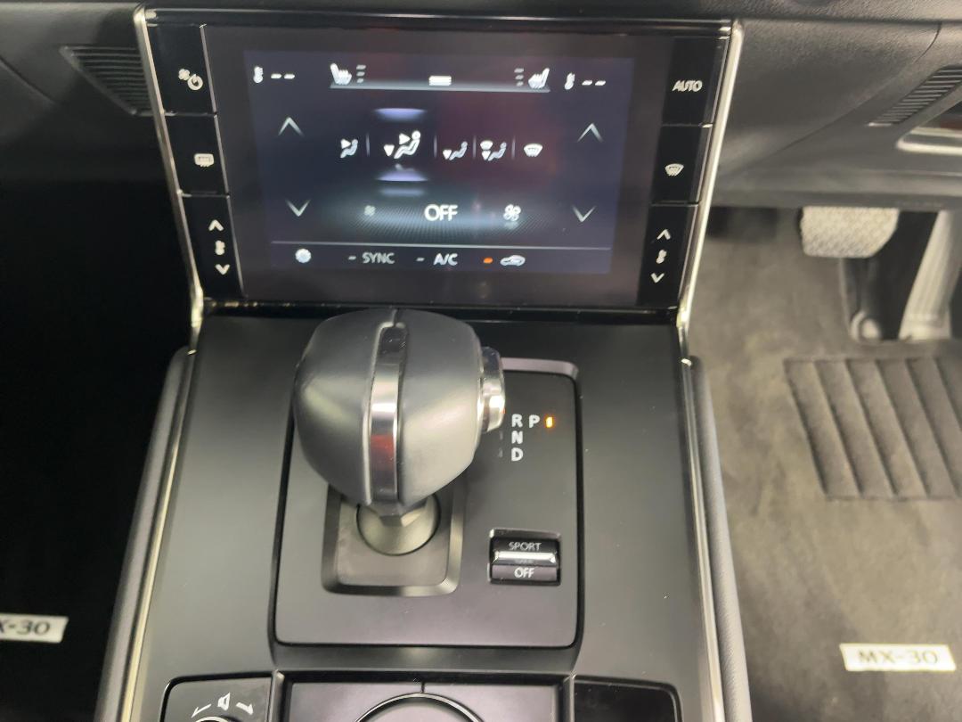 Photo '18' of Mazda MX-30