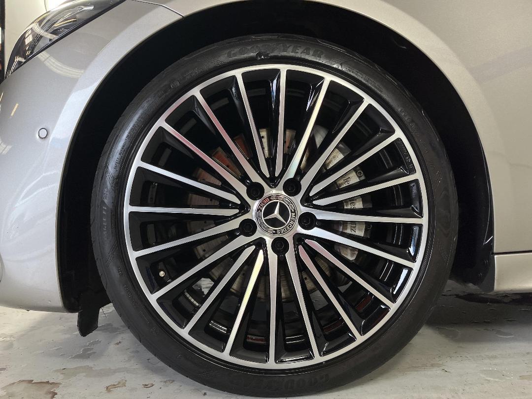 Photo '10' of Mercedes-Benz C-Class