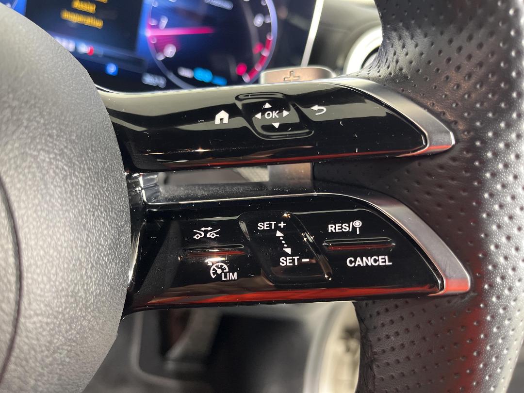 Photo '25' of Mercedes-Benz C-Class