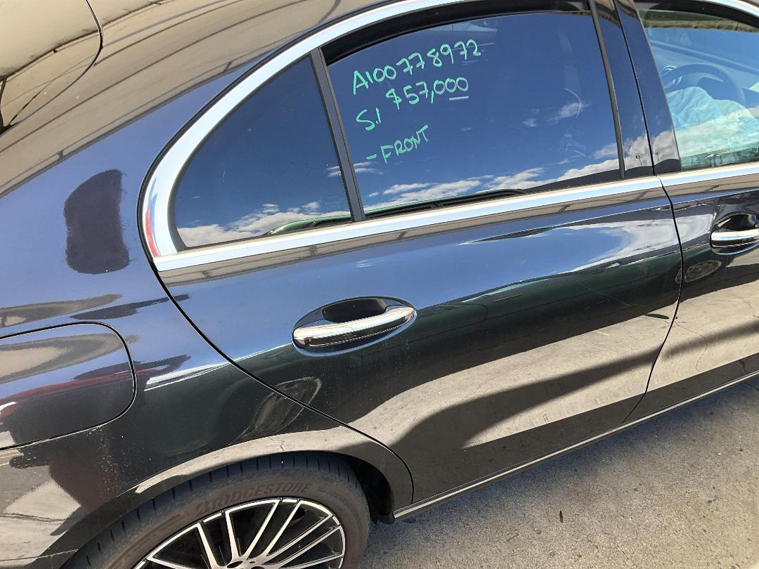 Photo '16' of Mercedes-Benz C-Class C 200 Edition C Photo '16' of Mercedes-Benz C-Class C 200 Edition C