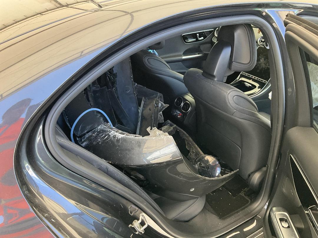 Photo '21' of Mercedes-Benz C-Class C 200 Edition C Photo '21' of Mercedes-Benz C-Class C 200 Edition C