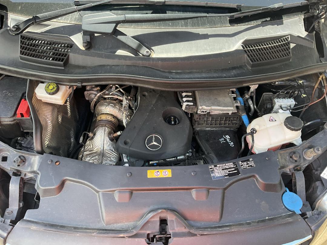 Photo '11' of Mercedes-Benz Vito 116 Crew CAB LWB EC Photo '11' of Mercedes-Benz Vito 116 Crew CAB LWB EC