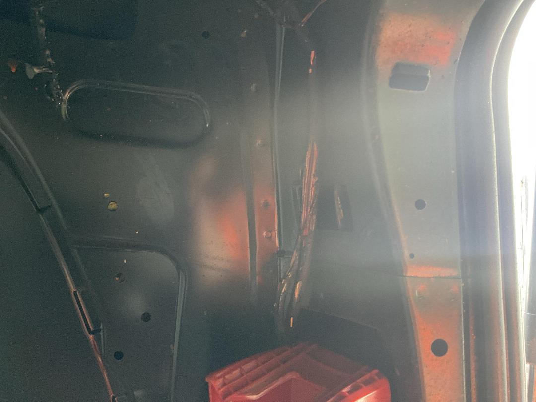 Photo '16' of Mercedes-Benz Vito 116 Crew CAB LWB EC Photo '16' of Mercedes-Benz Vito 116 Crew CAB LWB EC