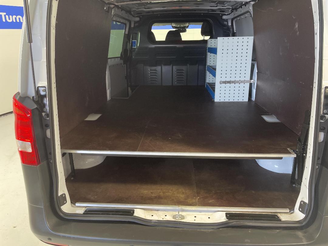 Photo '14' of Mercedes-Benz Vito Photo '14' of Mercedes-Benz Vito