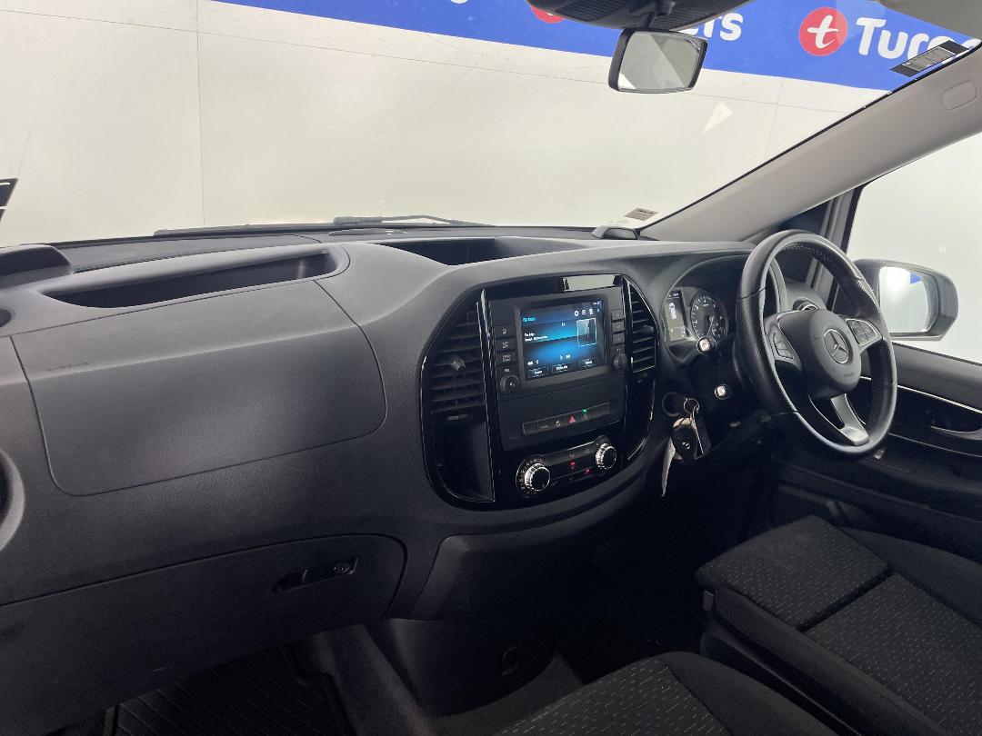 Photo '17' of Mercedes-Benz Vito Photo '17' of Mercedes-Benz Vito