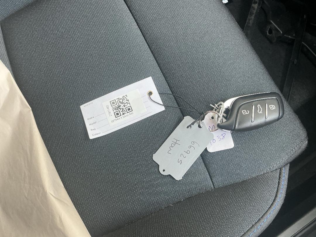 Photo '15' of MG 4 Excite Photo '15' of MG 4 Excite