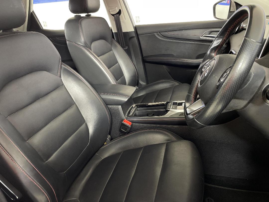 Photo '16' of MG HS Photo '16' of MG HS