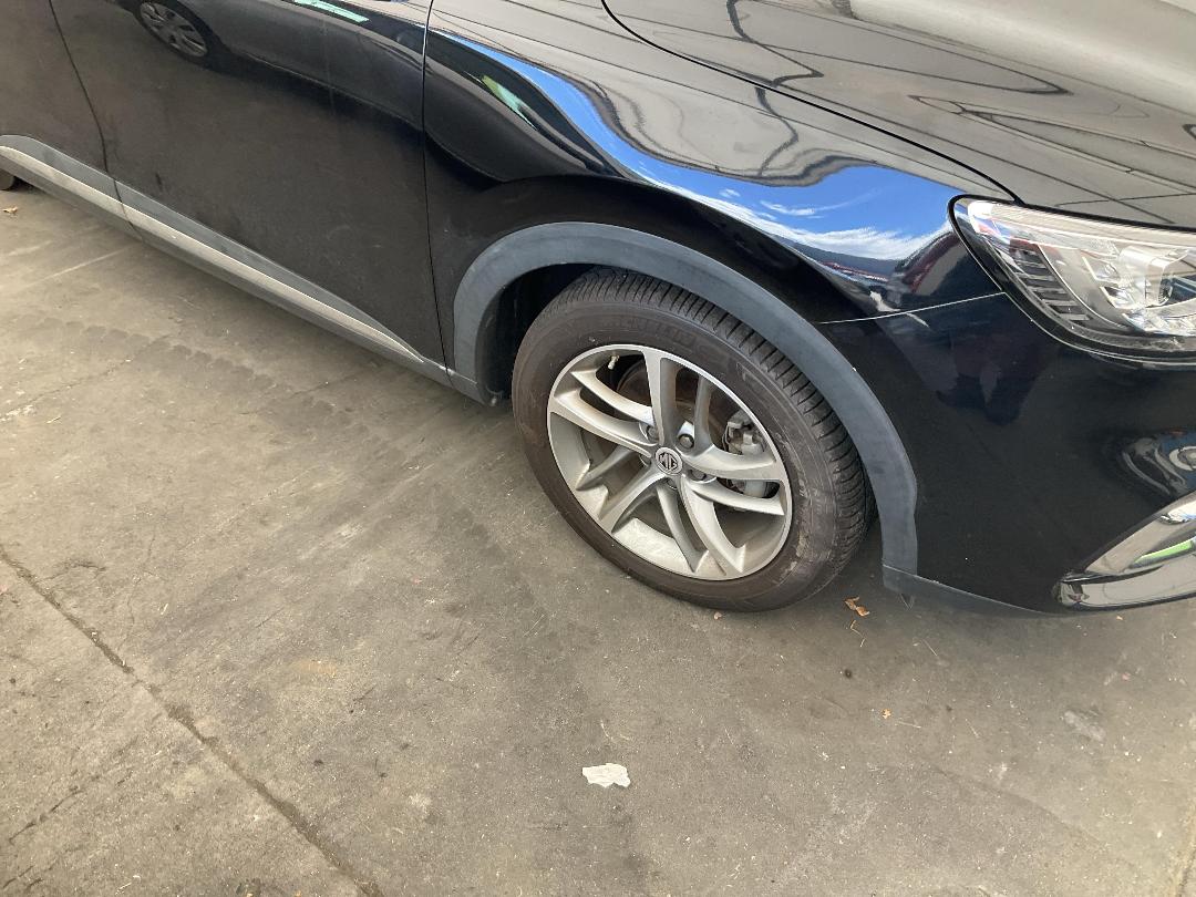 Photo '2' of MG HS Photo '2' of MG HS