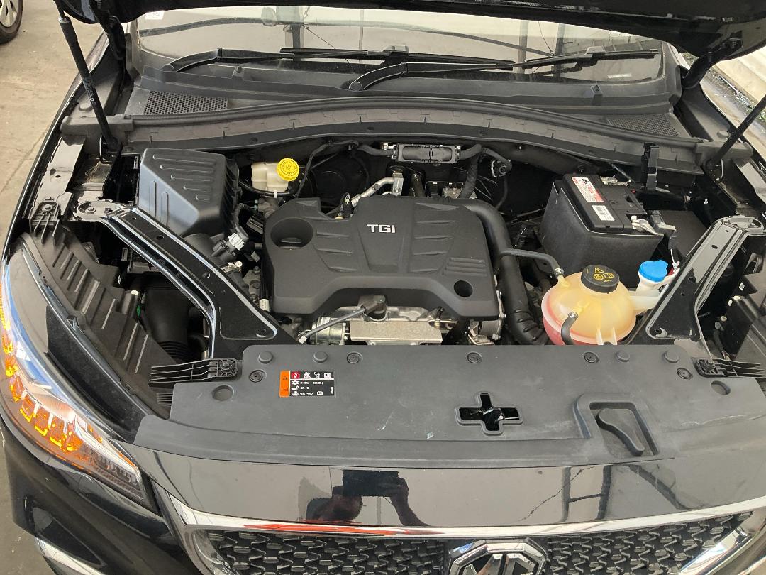 Photo '17' of MG HS Photo '17' of MG HS