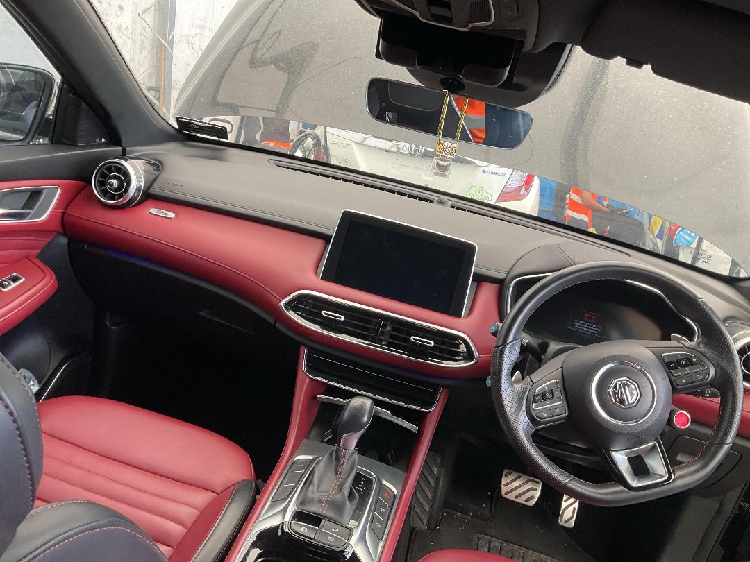 Photo '23' of MG HS Photo '23' of MG HS