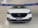 Thumbnail '2' of MG ZS