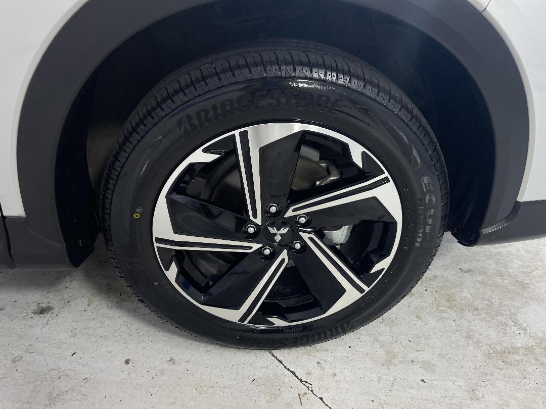 Photo '9' of Mitsubishi Eclipse Cross