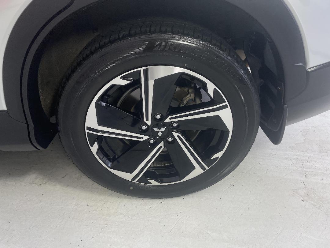 Photo '11' of Mitsubishi Eclipse Cross