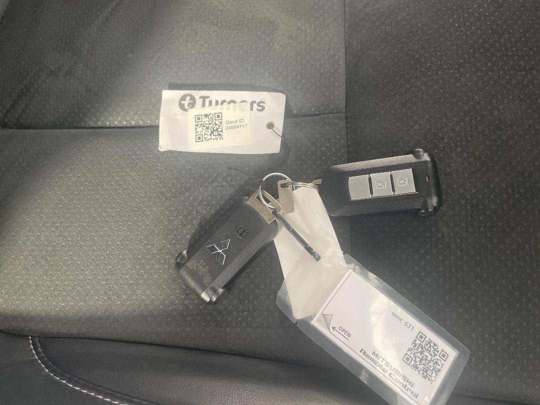 Photo '22' of Mitsubishi Eclipse Cross