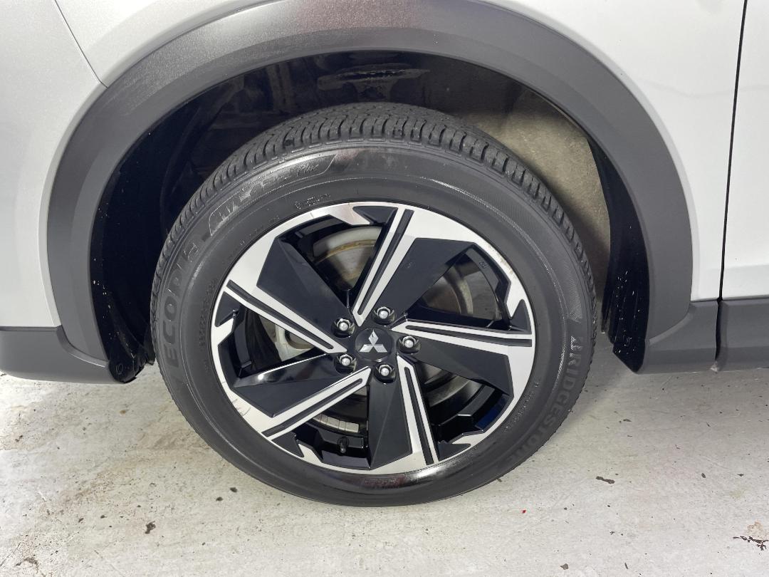 Photo '10' of Mitsubishi Eclipse Cross