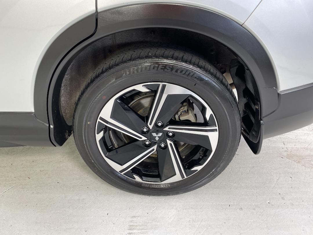 Photo '11' of Mitsubishi Eclipse Cross