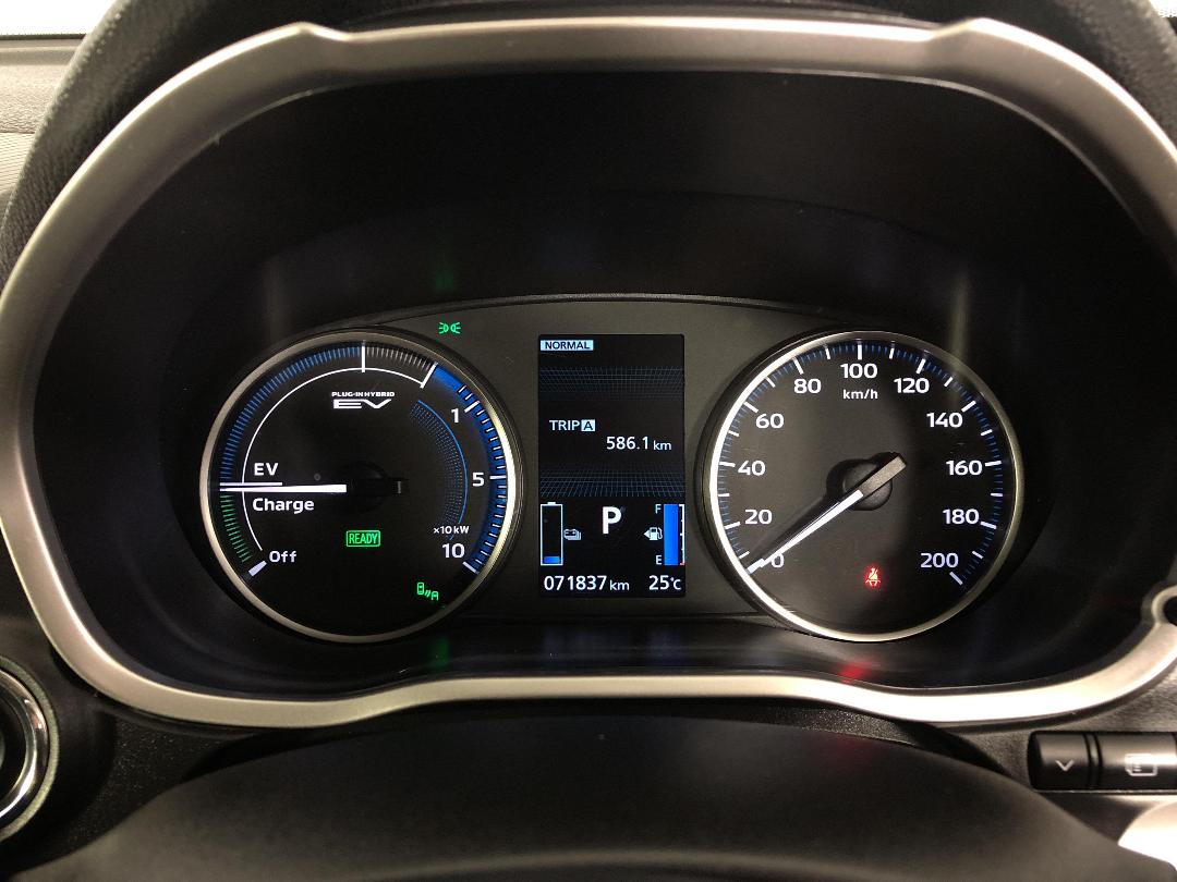 Photo '21' of Mitsubishi Eclipse Cross