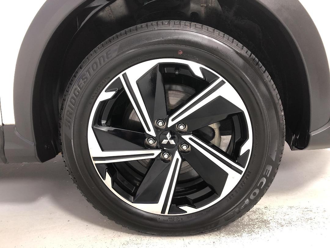 Photo '9' of Mitsubishi Eclipse Cross Photo '9' of Mitsubishi Eclipse Cross