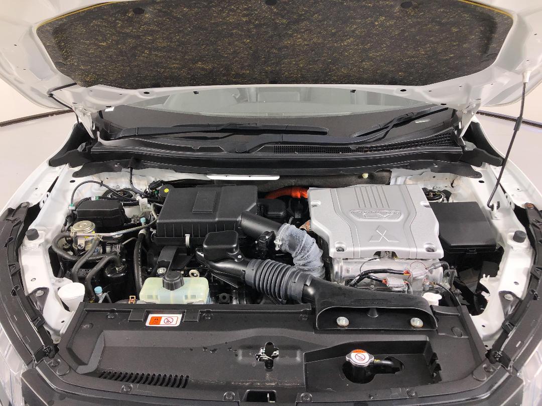 Photo '13' of Mitsubishi Eclipse Cross Photo '13' of Mitsubishi Eclipse Cross