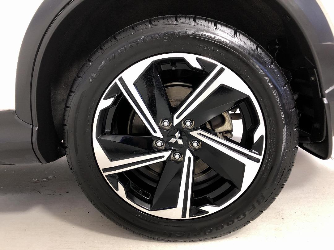 Photo '11' of Mitsubishi Eclipse Cross Photo '11' of Mitsubishi Eclipse Cross