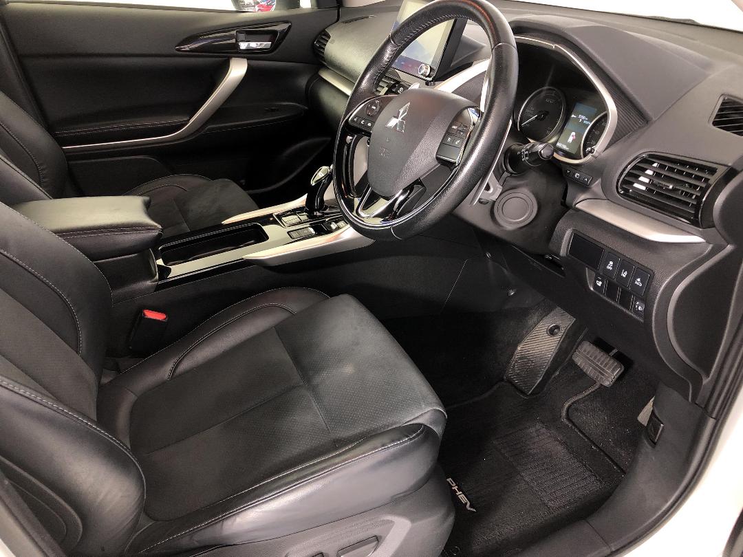 Photo '16' of Mitsubishi Eclipse Cross Photo '16' of Mitsubishi Eclipse Cross