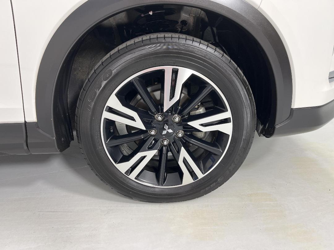 Photo '9' of Mitsubishi Eclipse Cross