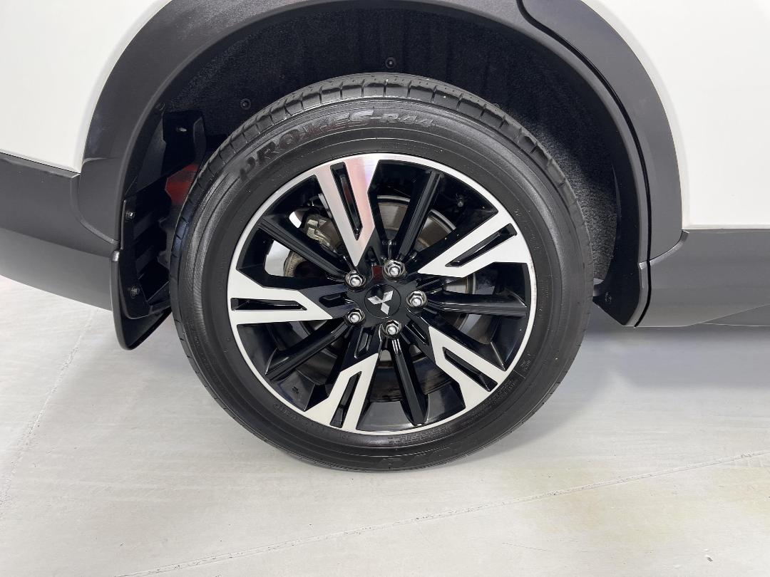 Photo '12' of Mitsubishi Eclipse Cross