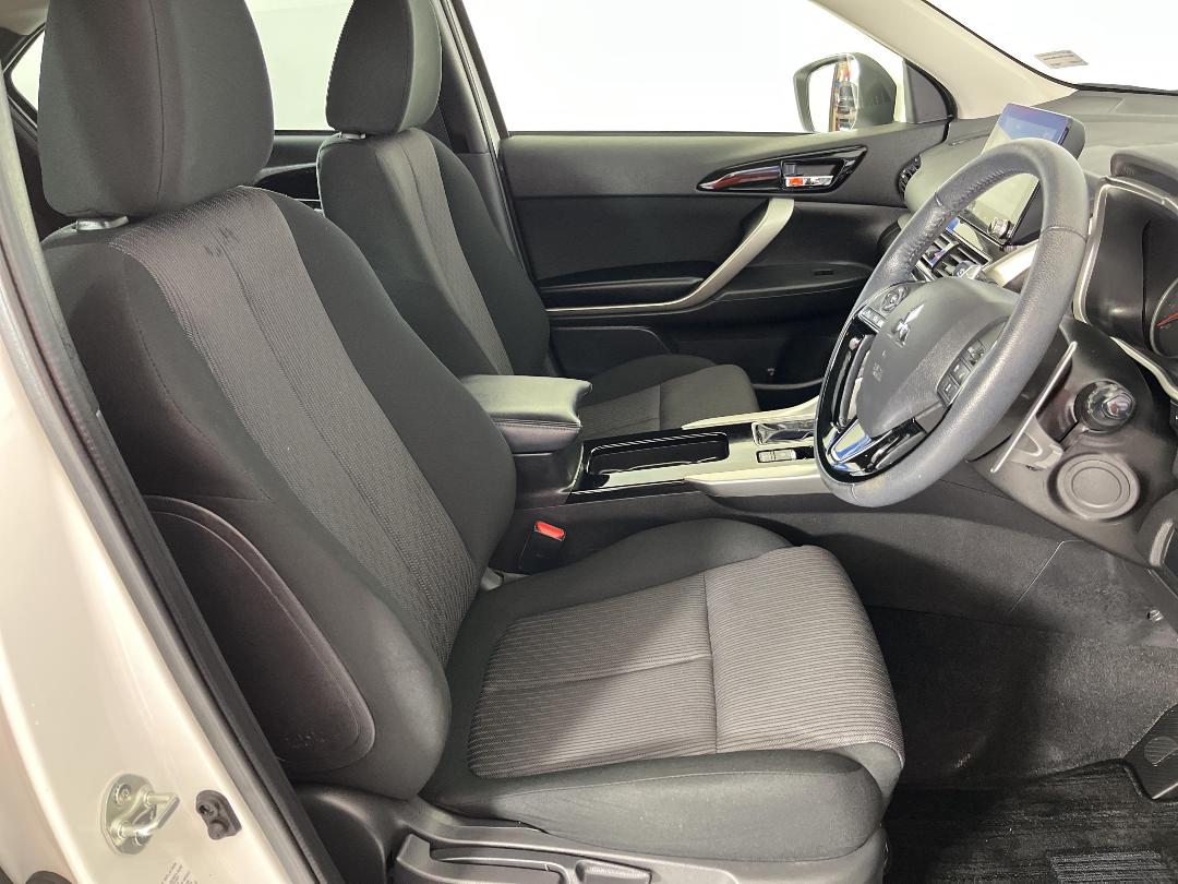 Photo '16' of Mitsubishi Eclipse Cross