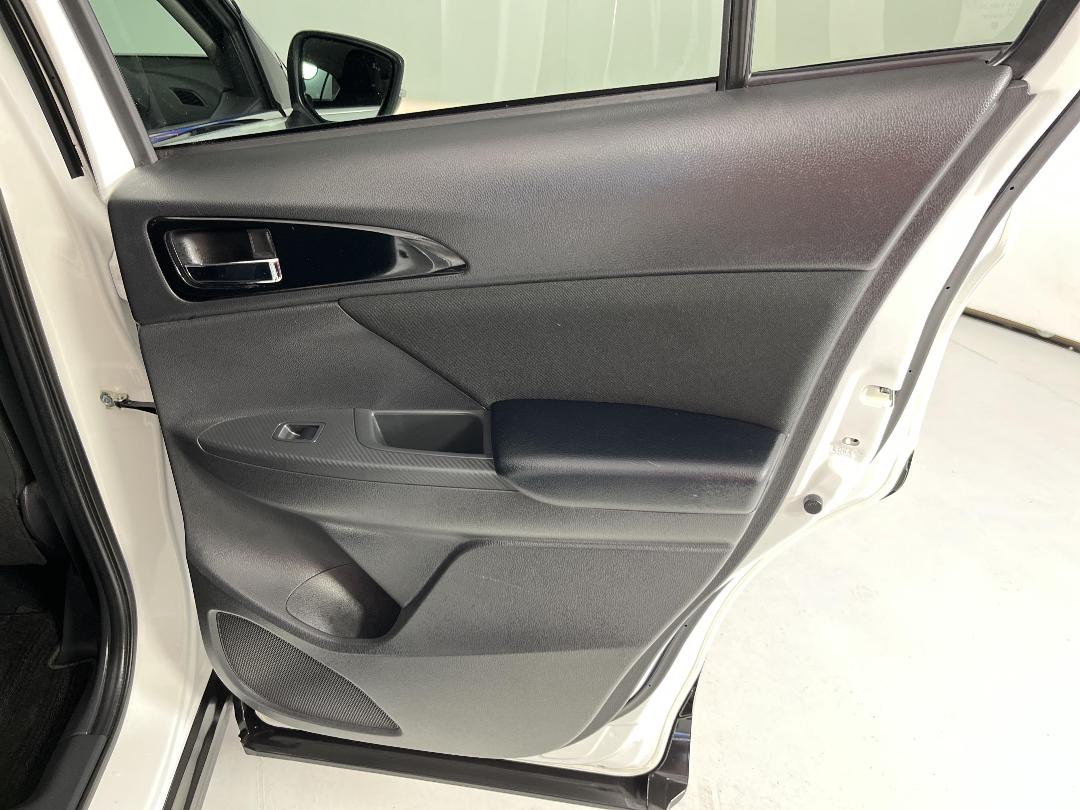 Photo '19' of Mitsubishi Eclipse Cross