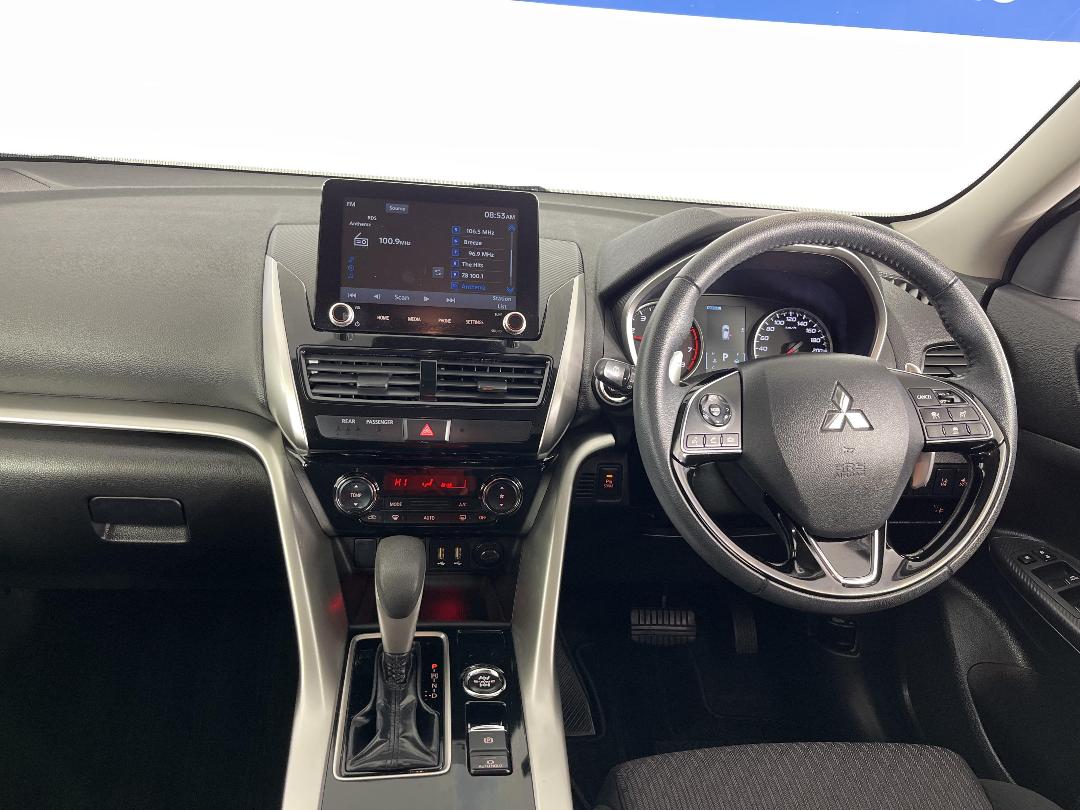 Photo '17' of Mitsubishi Eclipse Cross