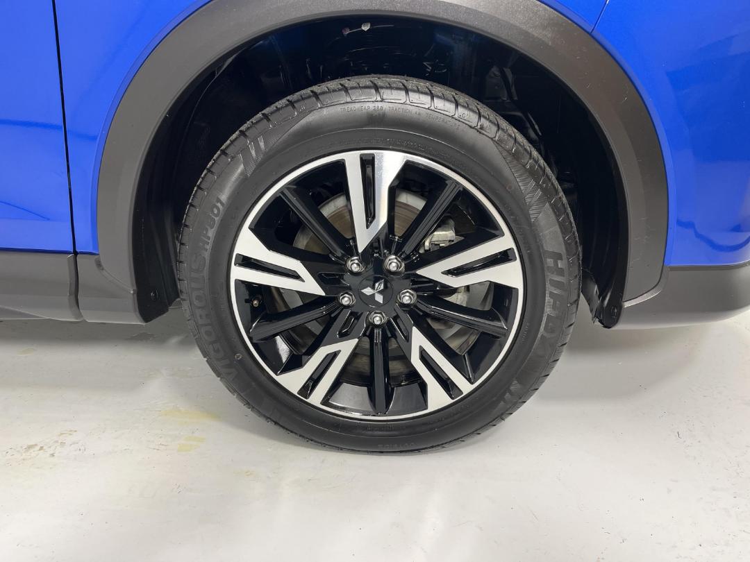 Photo '9' of Mitsubishi Eclipse Cross