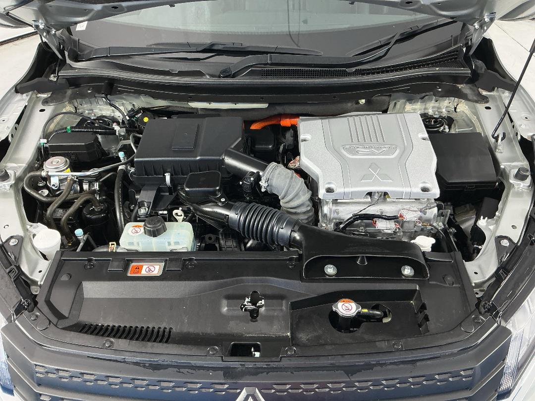 Photo '13' of Mitsubishi Eclipse Cross