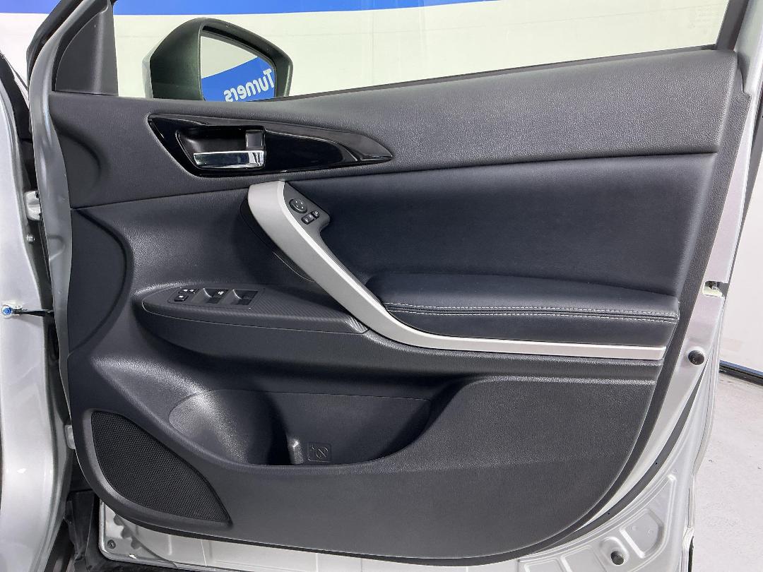 Photo '15' of Mitsubishi Eclipse Cross