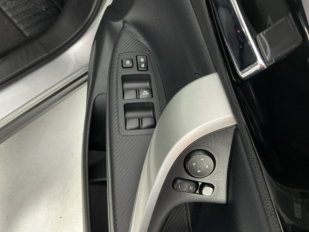 Photo '23' of Mitsubishi Eclipse Cross