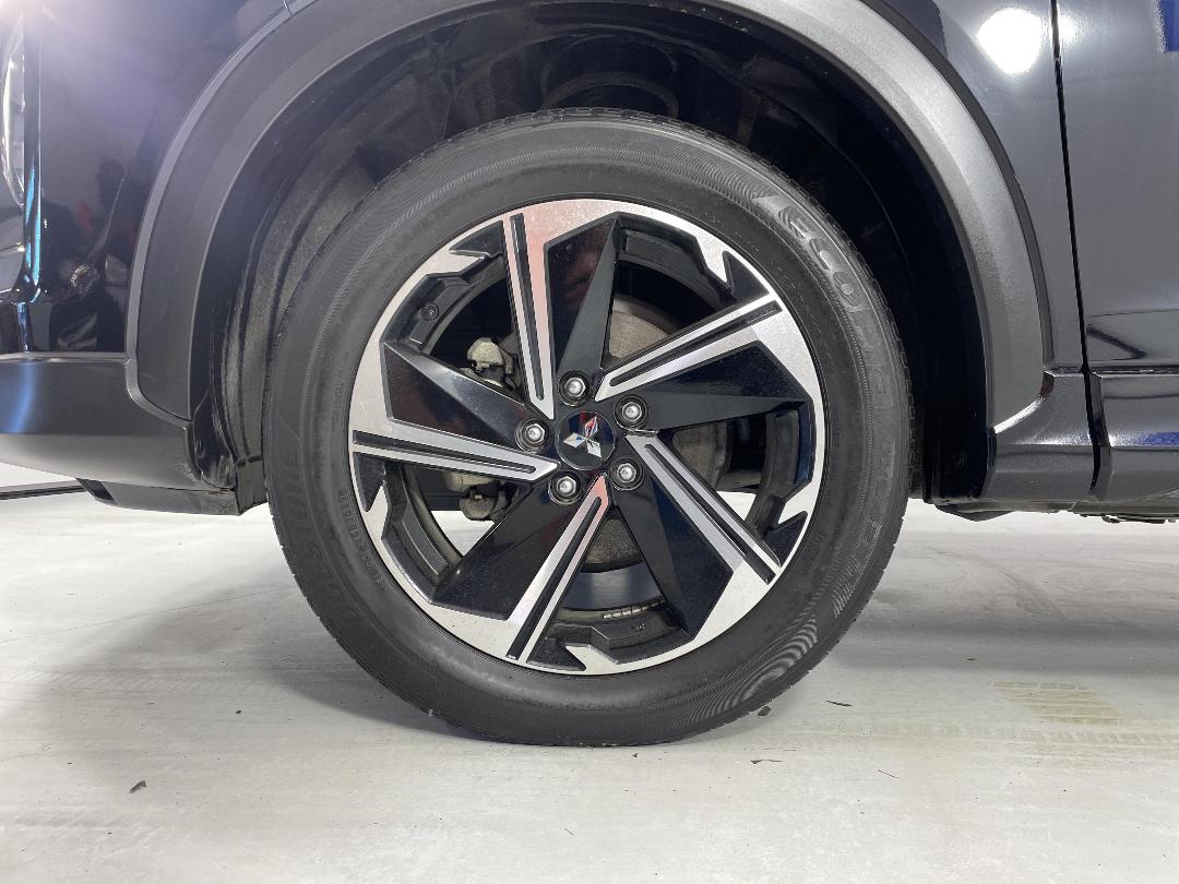 Photo '10' of Mitsubishi Eclipse Cross Photo '10' of Mitsubishi Eclipse Cross