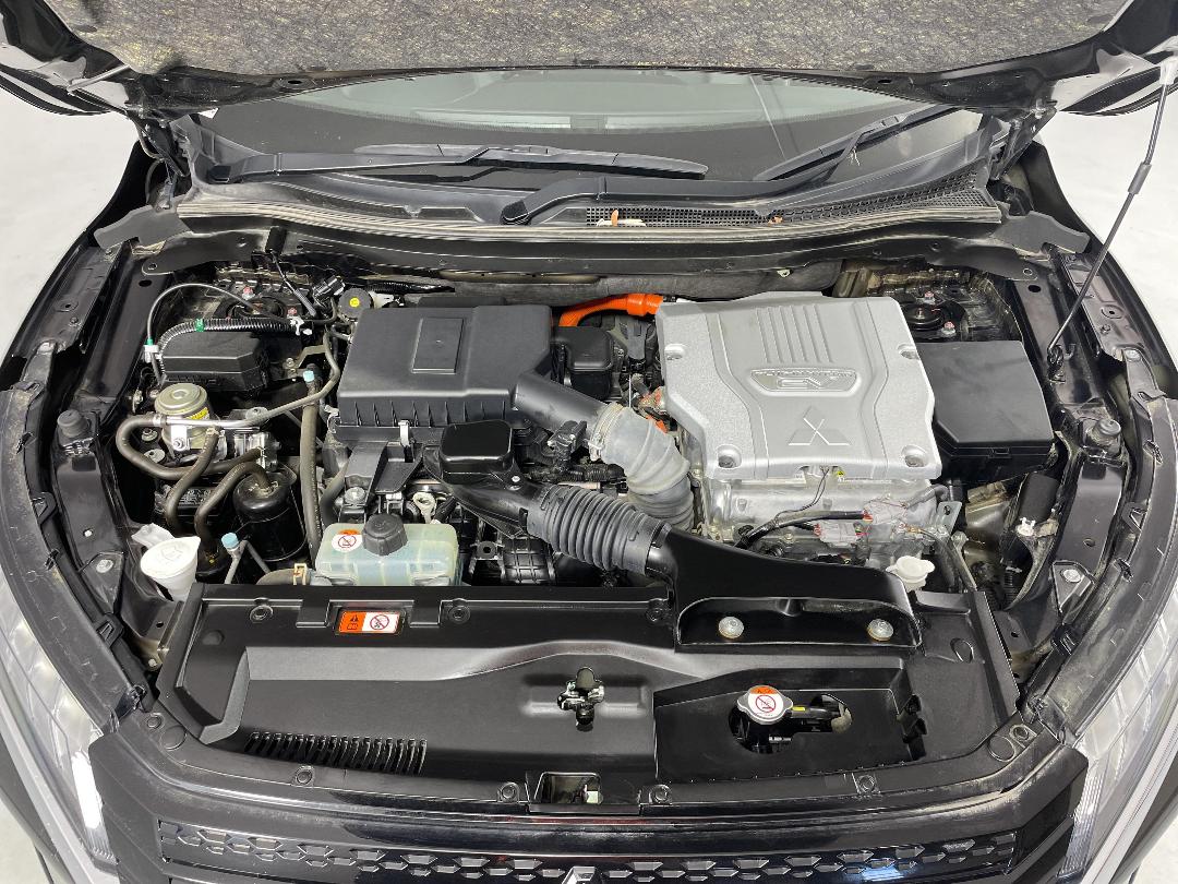 Photo '13' of Mitsubishi Eclipse Cross Photo '13' of Mitsubishi Eclipse Cross