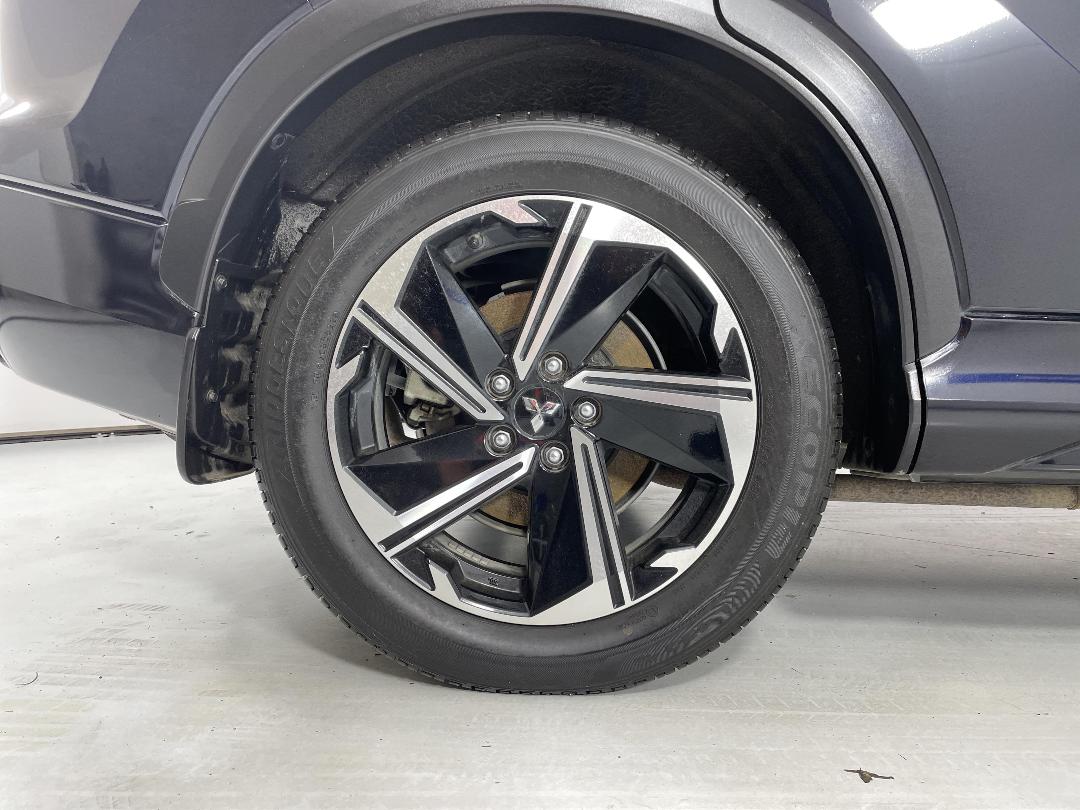 Photo '12' of Mitsubishi Eclipse Cross Photo '12' of Mitsubishi Eclipse Cross