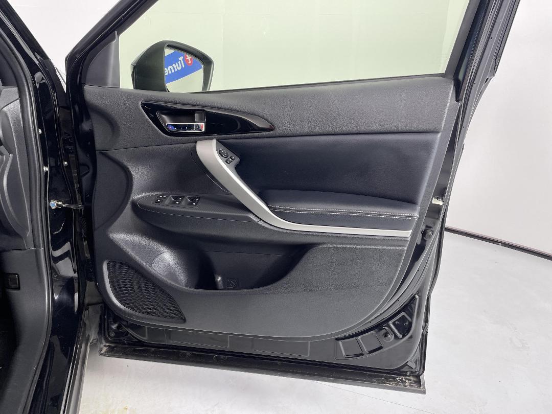 Photo '15' of Mitsubishi Eclipse Cross Photo '15' of Mitsubishi Eclipse Cross