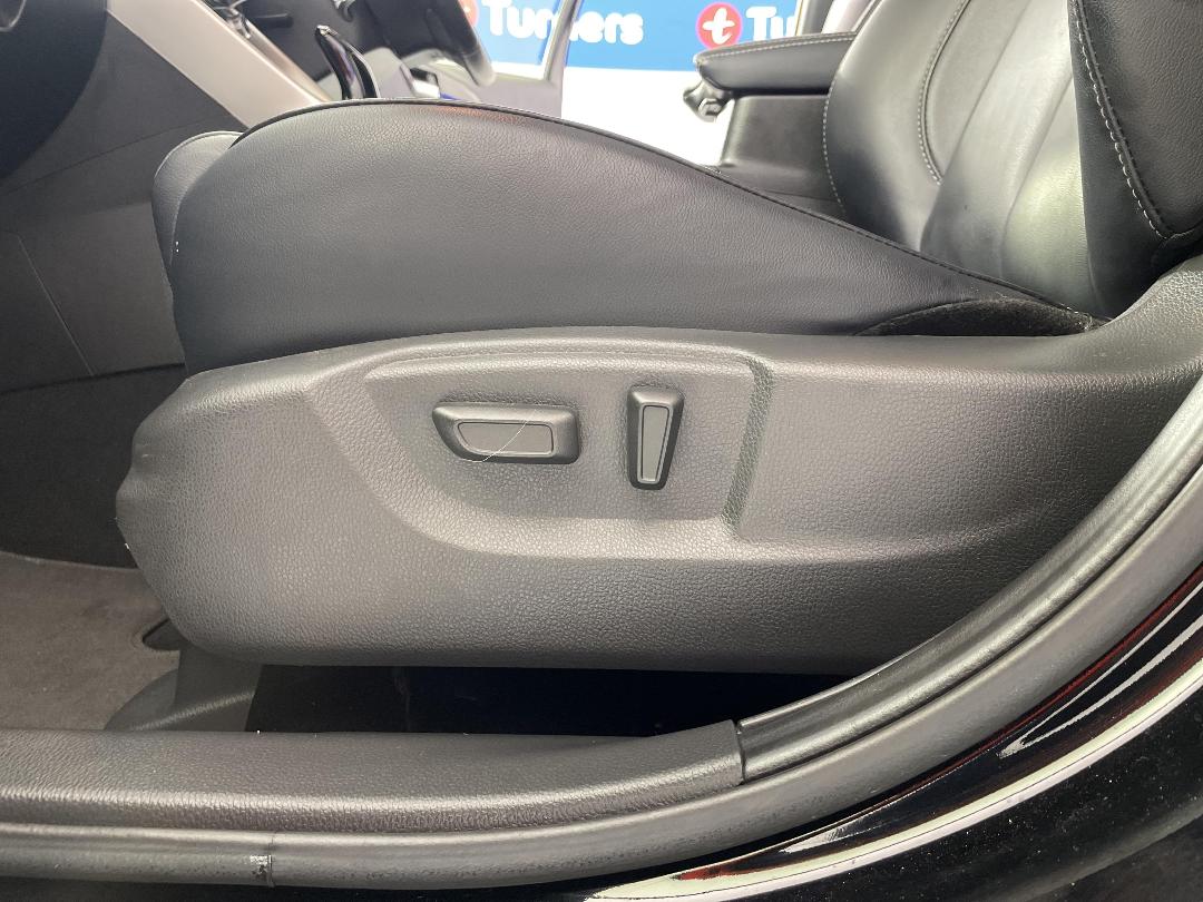 Photo '30' of Mitsubishi Eclipse Cross Photo '30' of Mitsubishi Eclipse Cross