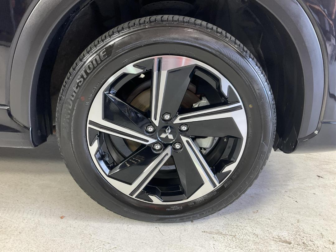 Photo '9' of Mitsubishi Eclipse Cross Photo '9' of Mitsubishi Eclipse Cross