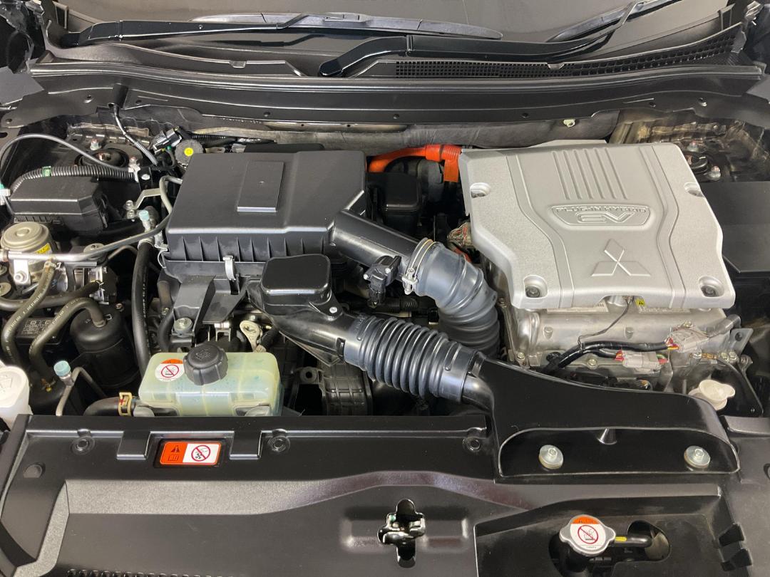 Photo '13' of Mitsubishi Eclipse Cross Photo '13' of Mitsubishi Eclipse Cross