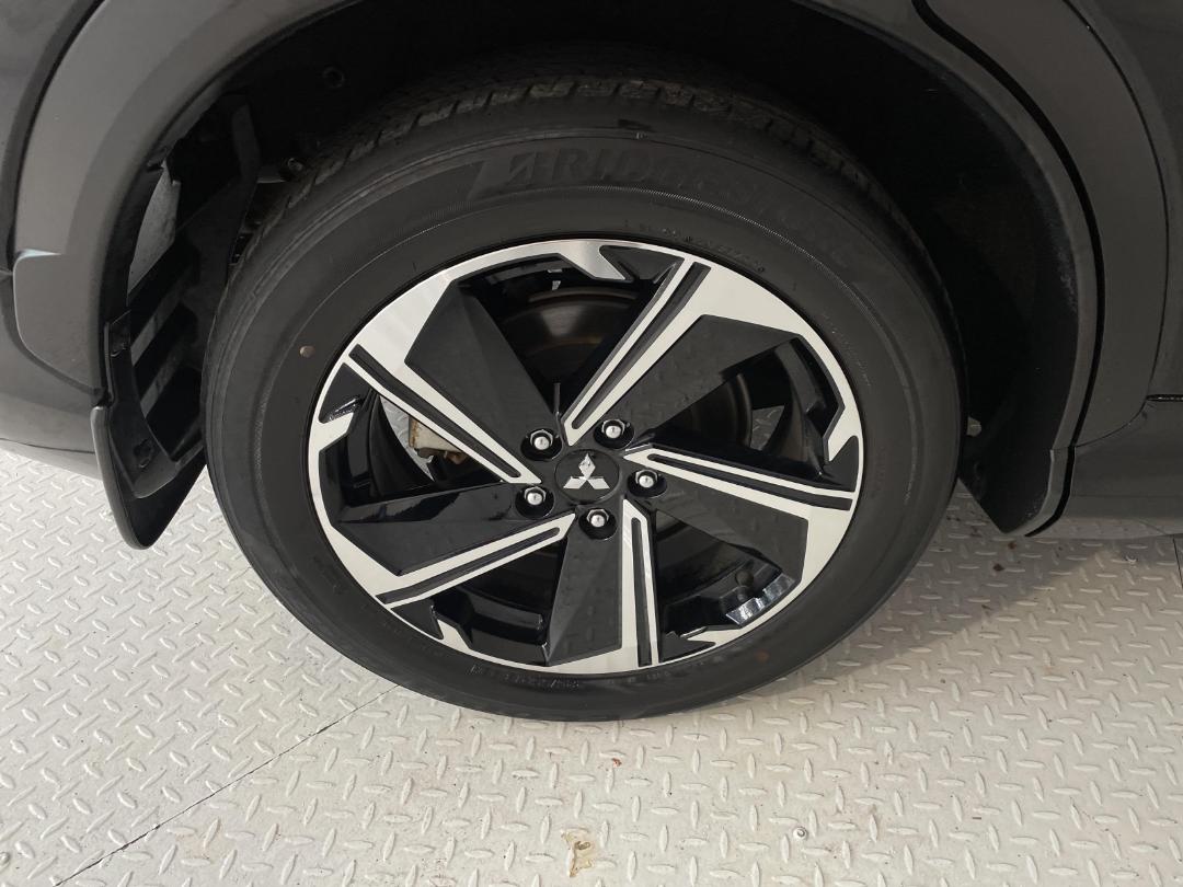 Photo '12' of Mitsubishi Eclipse Cross Photo '12' of Mitsubishi Eclipse Cross