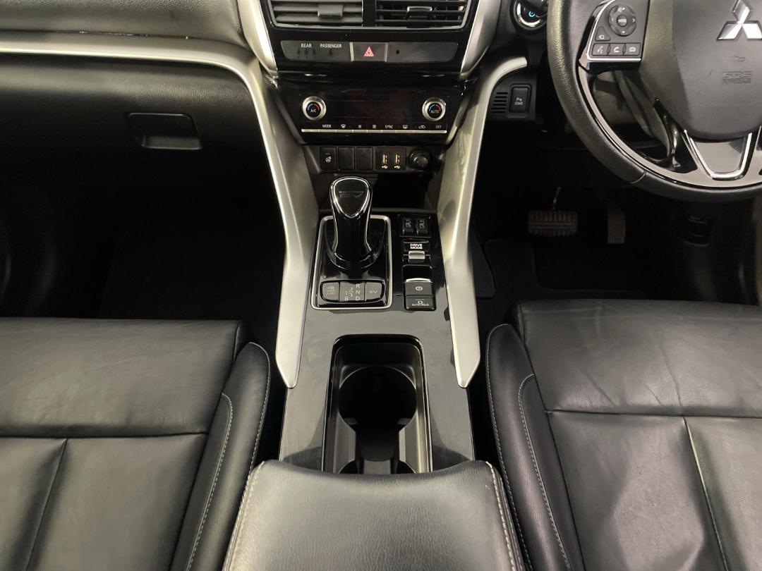 Photo '18' of Mitsubishi Eclipse Cross Photo '18' of Mitsubishi Eclipse Cross