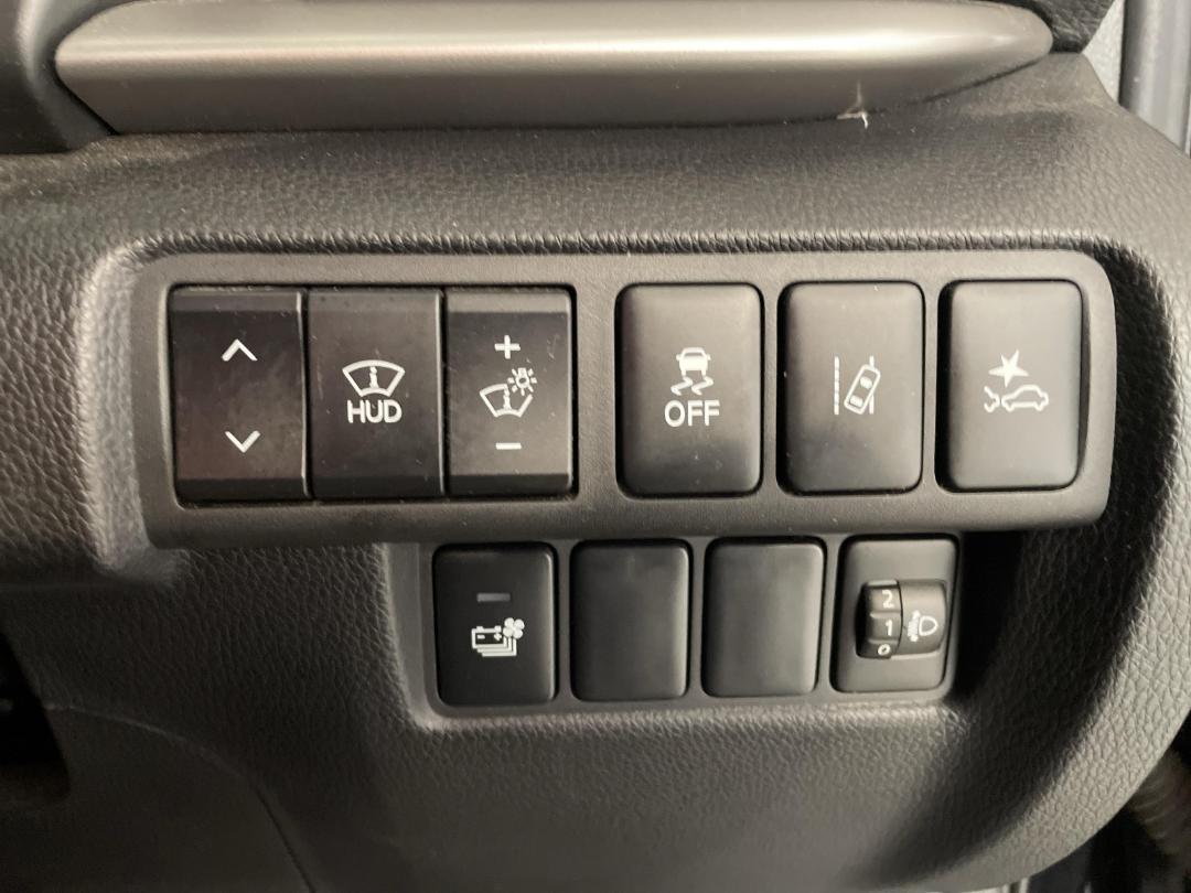 Photo '24' of Mitsubishi Eclipse Cross Photo '24' of Mitsubishi Eclipse Cross