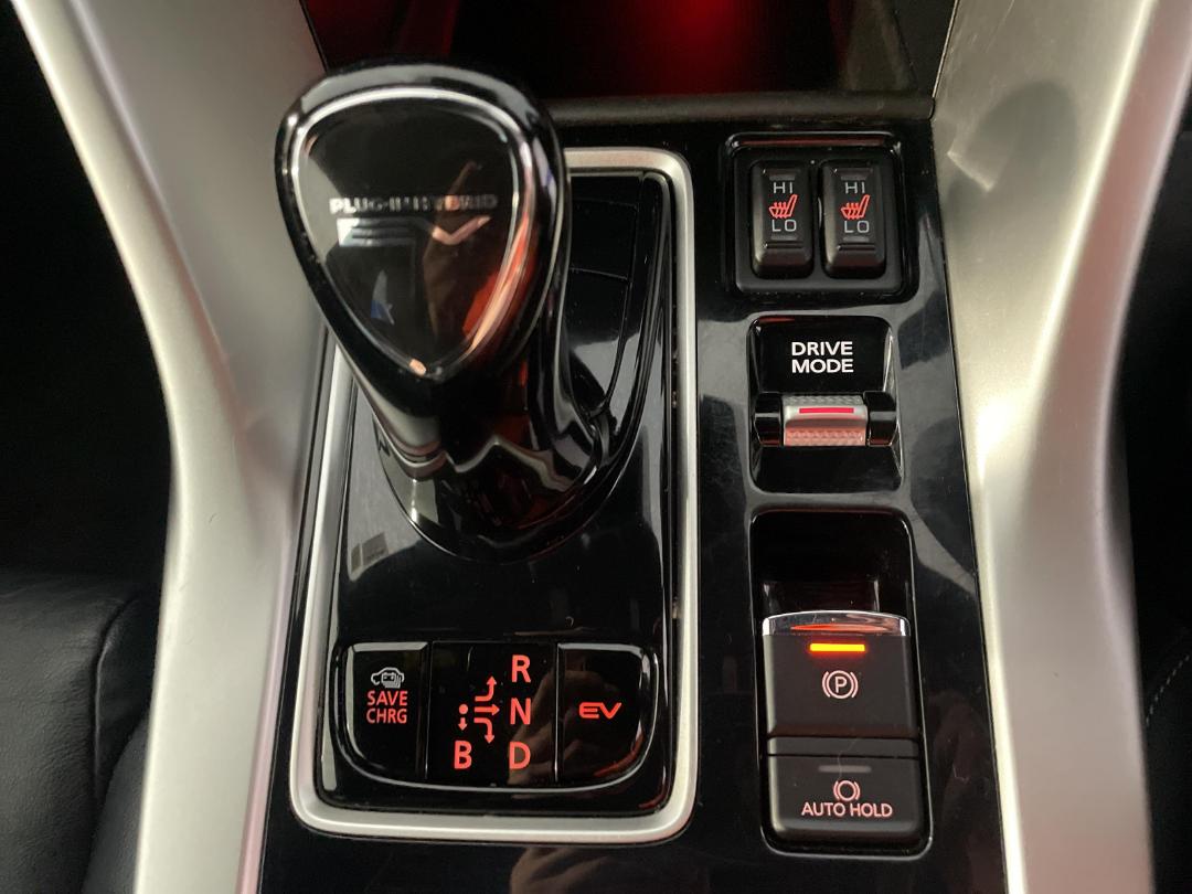 Photo '30' of Mitsubishi Eclipse Cross Photo '30' of Mitsubishi Eclipse Cross