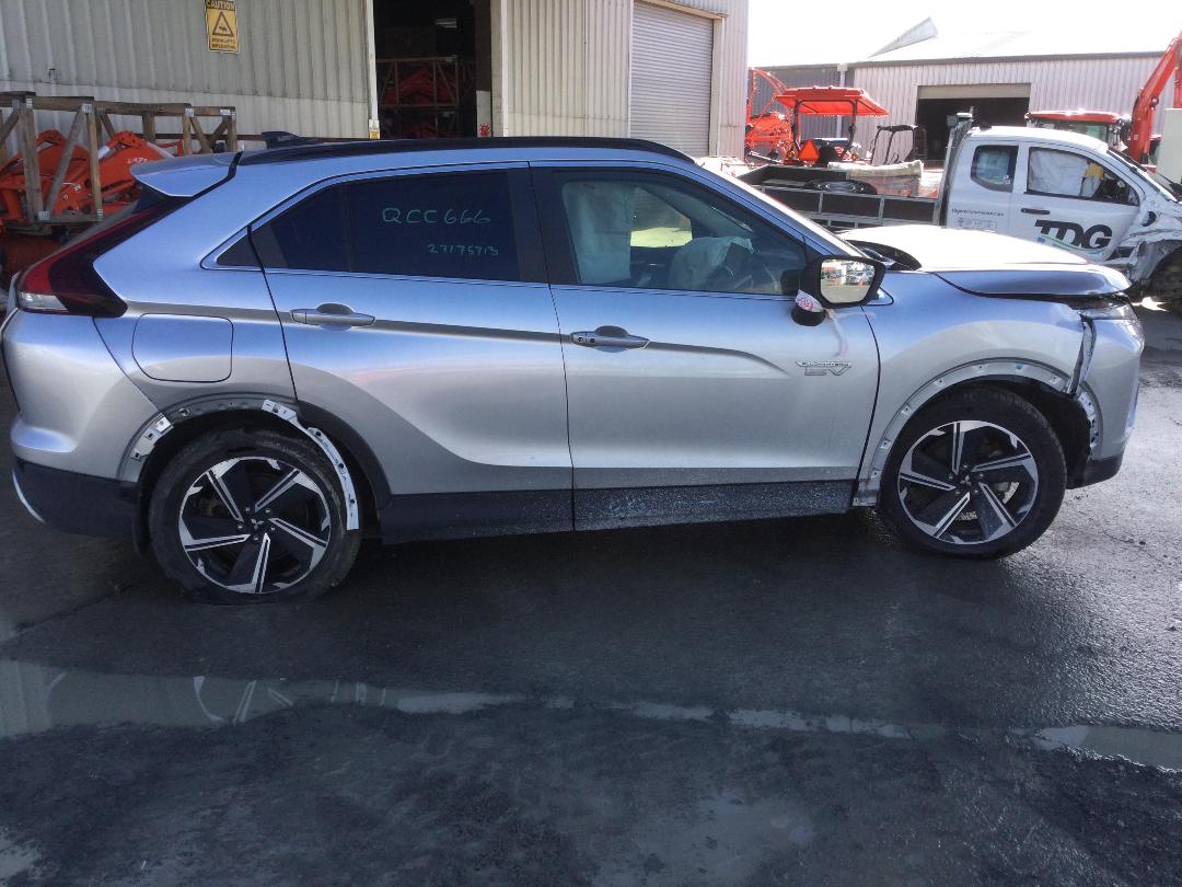 Photo '8' of Mitsubishi Eclipse Cross XLS Photo '8' of Mitsubishi Eclipse Cross XLS