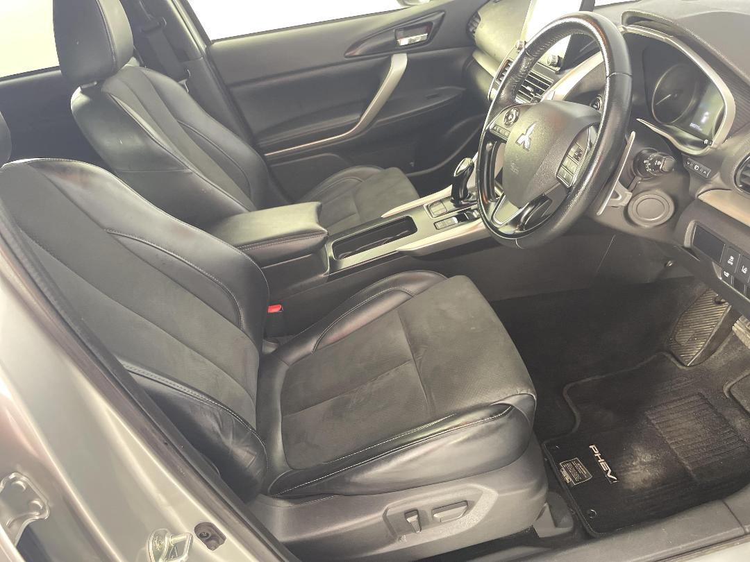 Photo '16' of Mitsubishi Eclipse Cross Photo '16' of Mitsubishi Eclipse Cross