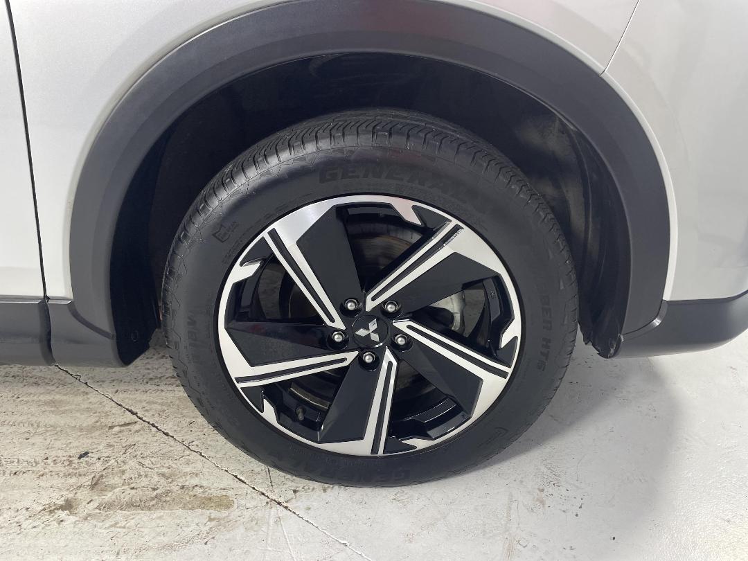 Photo '9' of Mitsubishi Eclipse Cross