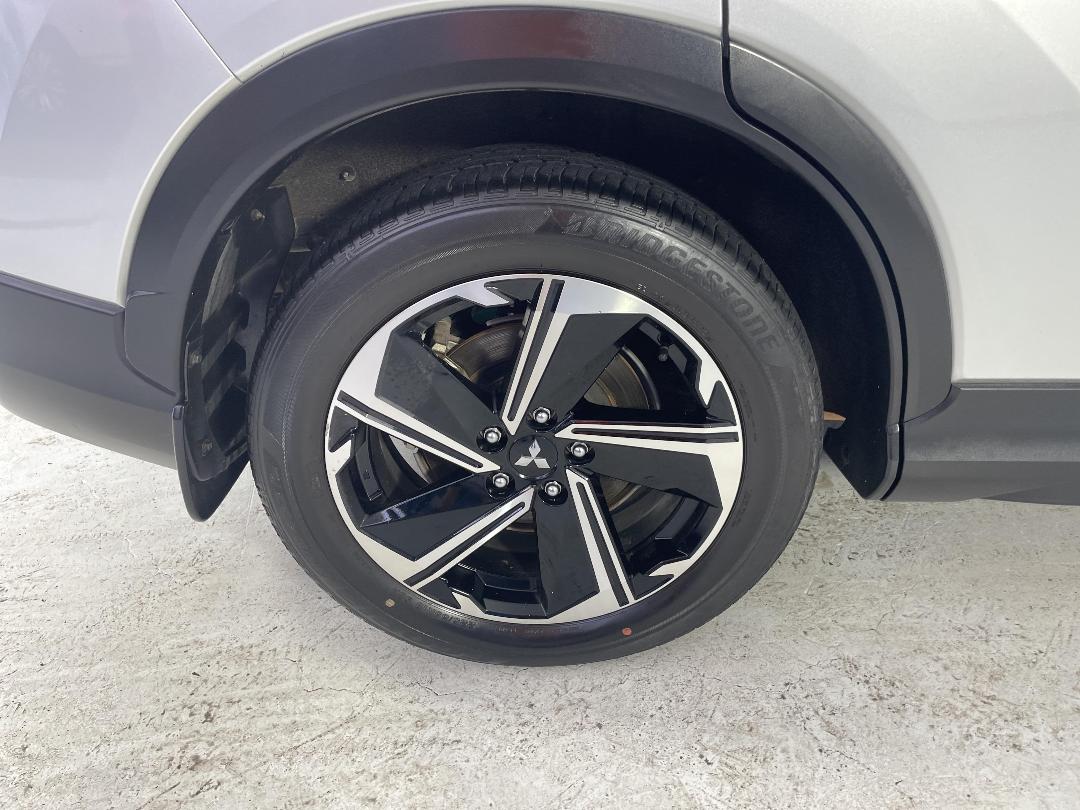 Photo '12' of Mitsubishi Eclipse Cross