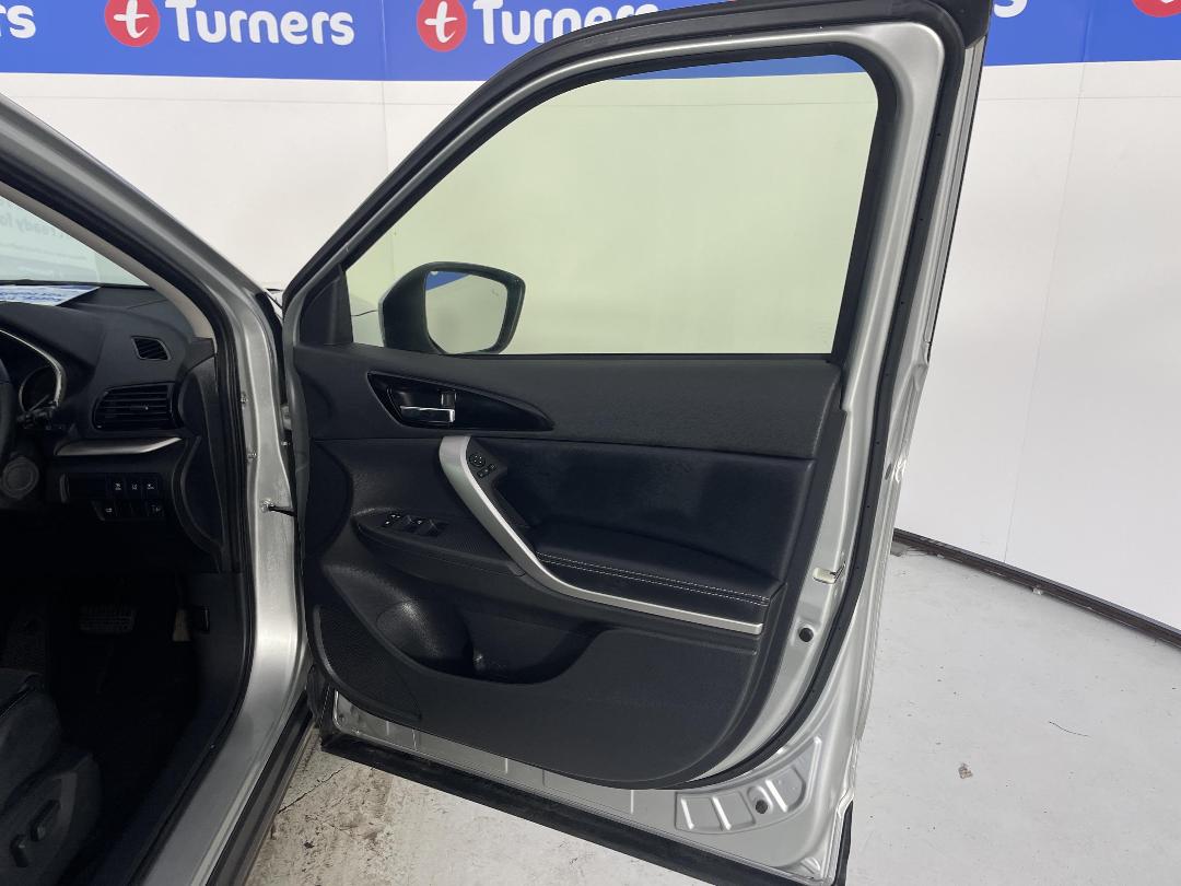 Photo '15' of Mitsubishi Eclipse Cross